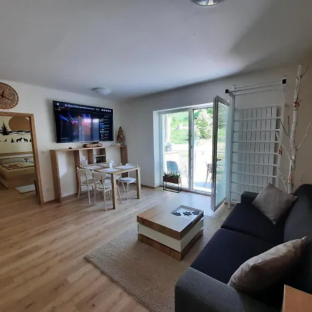 Apartment Vlci Nora Horni Marsov