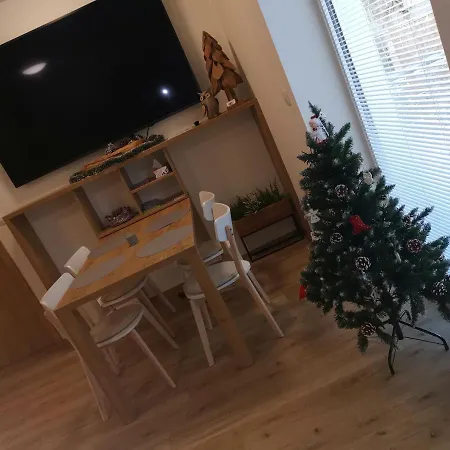 Apartment Vlci Nora Horni Marsov