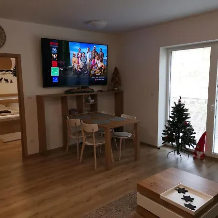 Vlci Nora Apartment Horni Marsov
